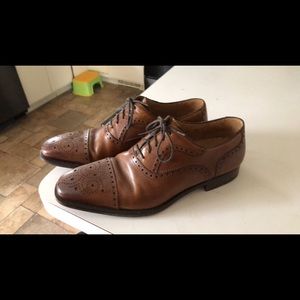 Men’s dress shoes size 9.5